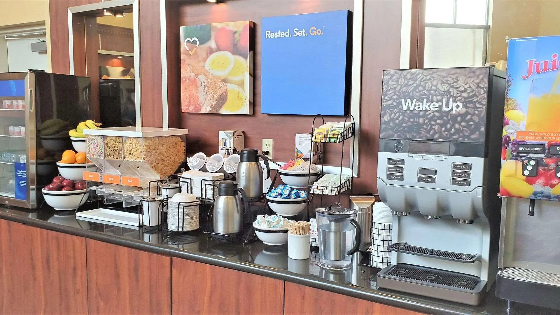 Comfort Inn & Suites Near Universal - N Hollywood - Burbank Los Angeles 3*,  United States