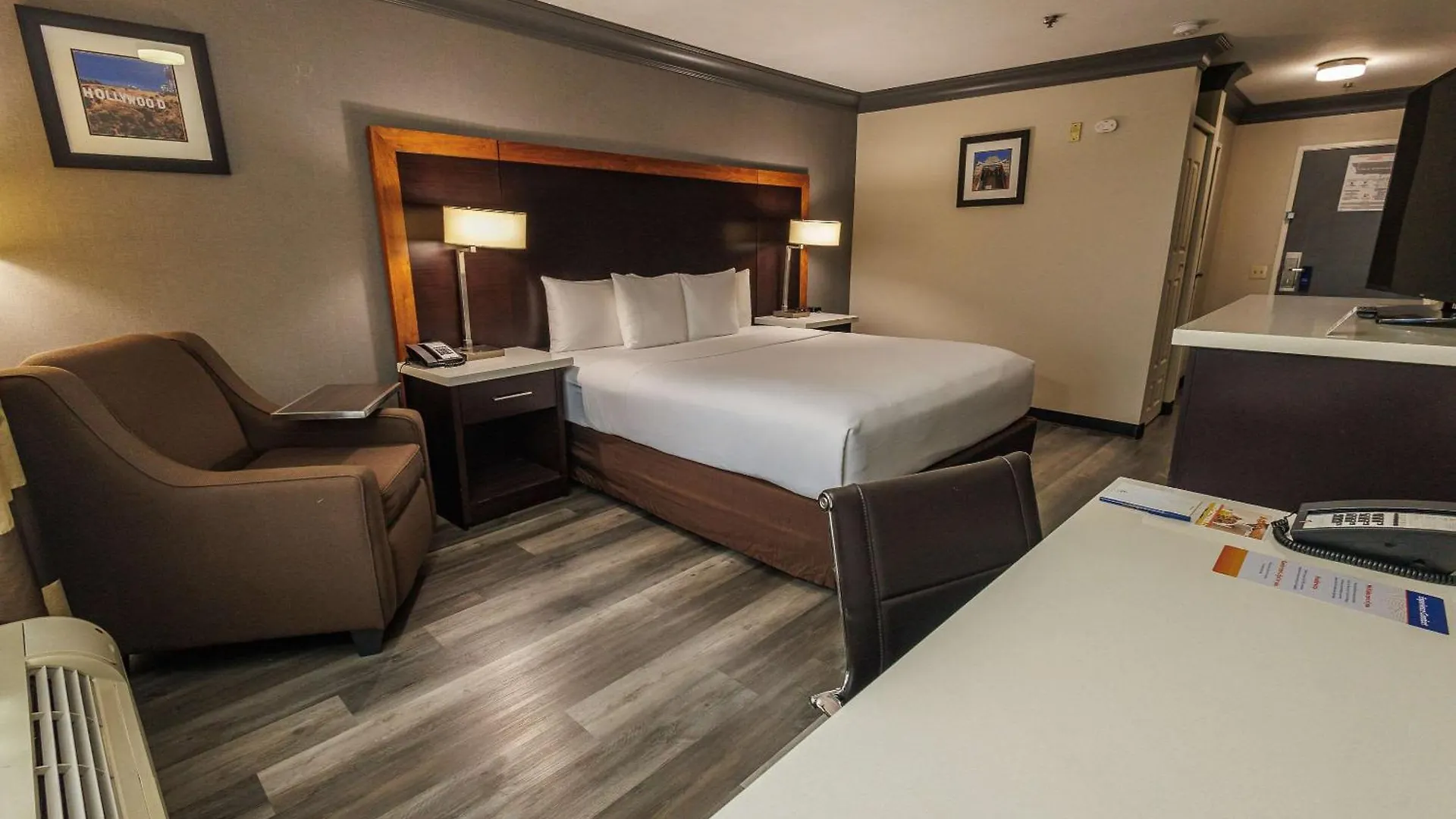 Comfort Inn & Suites Near Universal - N Hollywood - Burbank Los Angeles United States
