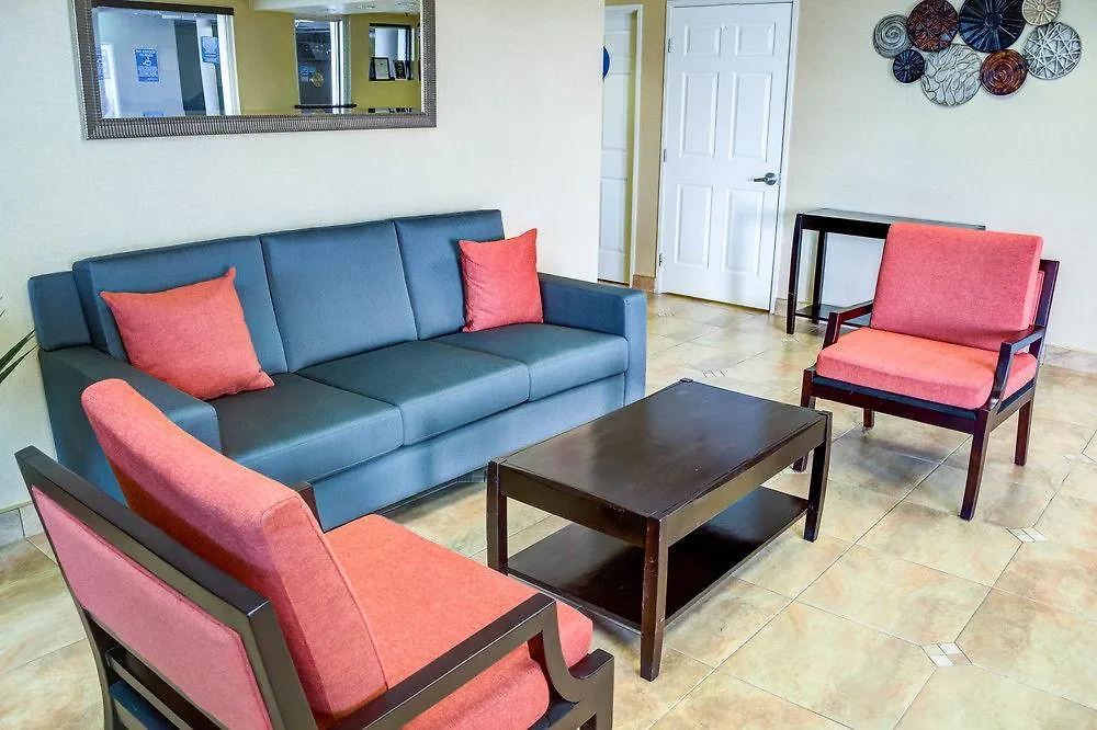 Comfort Inn & Suites Near Universal - N Hollywood - Burbank Los Angeles 3*,  USA