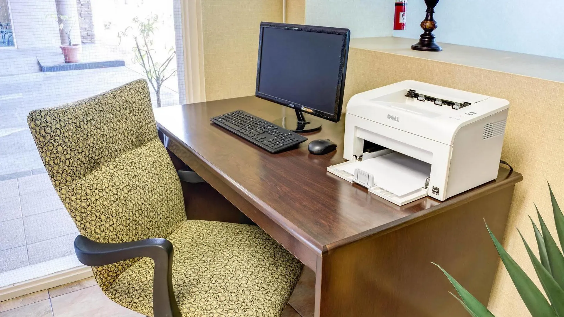 Hotel Comfort Inn & Suites Near Universal - N Hollywood - Burbank Los Angeles